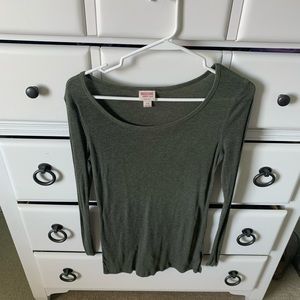 Size large green sleeve tee by Mossimo!